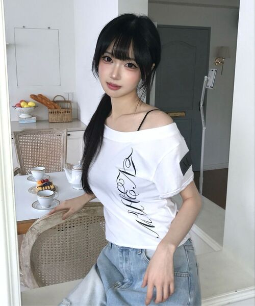 MUCENT(ムセント)の「エーテルエンジェルウィングスワンショルダー半袖Tシャツ(2カラー)(Tシャツ/カットソー・レディース・ホワイト/ブラック・FREE)」の17枚目の写真