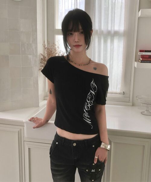 MUCENT(ムセント)の「エーテルエンジェルウィングスワンショルダー半袖Tシャツ(2カラー)(Tシャツ/カットソー・レディース・ホワイト/ブラック・FREE)」の22枚目の写真