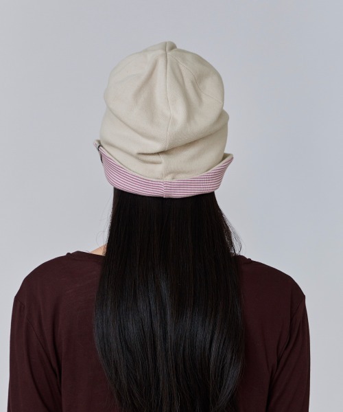 OVERRIDE(オーバーライド)の「OVERRIDE TECHSHAPE REVER BEANIE SG / オーバーライド(ニットキャップ/ビーニー・レディース・ブラック/アイボリー/ブラウン・57~59cm)」の7枚目の写真