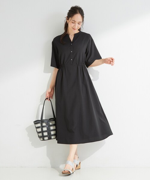 SHOO・LA・RUE(シューラルー)の「ウエストサイドギャザーワンピース(ワンピース・レディース・ブラック/ダークオレンジ・04/03/02/01)」の5枚目の写真