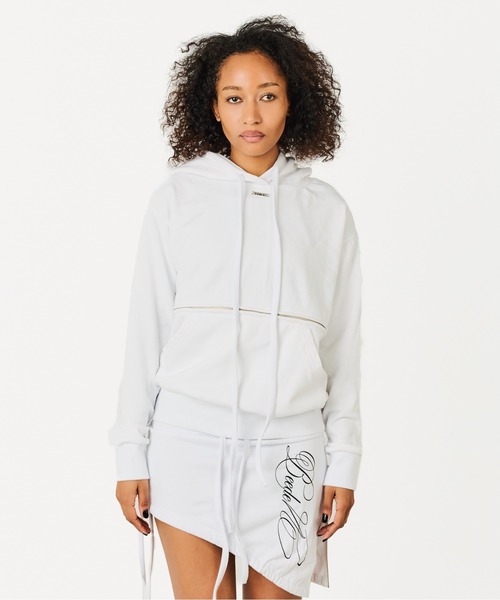 BEEDEN（ビーデン）の「PRINT OVER ZIP HOODIE（パーカー・レディース・ホワイト/ブラック・FREE）」の3枚目の写真