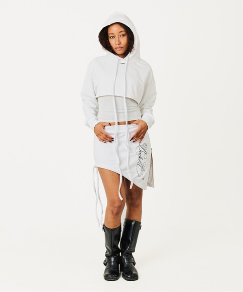 BEEDEN（ビーデン）の「PRINT OVER ZIP HOODIE（パーカー・レディース・ホワイト/ブラック・FREE）」の7枚目の写真