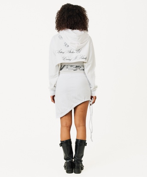 BEEDEN（ビーデン）の「PRINT OVER ZIP HOODIE（パーカー・レディース・ホワイト/ブラック・FREE）」の10枚目の写真