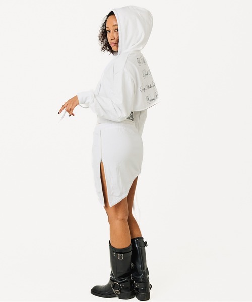 BEEDEN（ビーデン）の「PRINT OVER ZIP HOODIE（パーカー・レディース・ホワイト/ブラック・FREE）」の12枚目の写真