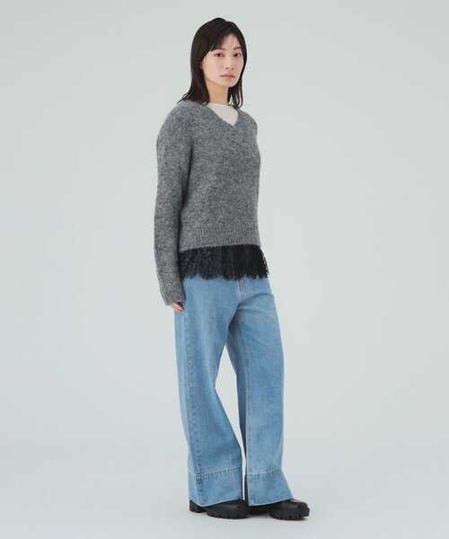 BEAMS HEART(ビームスハート)の「レースVネックニット(ニット/セーター・レディース・ブラウン/グレー/ホワイト系その他5・FREE)」の4枚目の写真