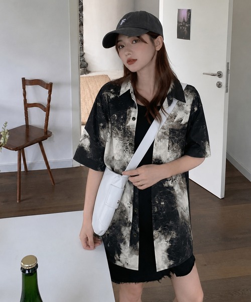 CANVAS+(キャンバスプラス)の「【CANVAS+】ニュアンス柄半袖ルーズシャツ(シャツ/ブラウス・レディース・ブラック系・M)」の5枚目の写真