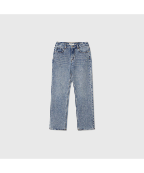 LOOKAST(ルックキャスト)の「101エッセンシャルストレートデニムパンツ / 101 ESSENTIAL STRAIGHT DENIM PANTS_2colors(デニムパンツ・レディース・ライトブルー/ダークブルー・S-Short/M-Short/L-Short/S-Long/M-Long/L-Long)」の1枚目の写真