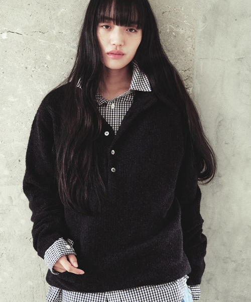HORLISUN(ホーリーサン)の「Phoebe High Neck Button Knit Dark Charcoal(ニット/セーター・メンズ・その他・MEDIUM/LARGE)」の10枚目の写真