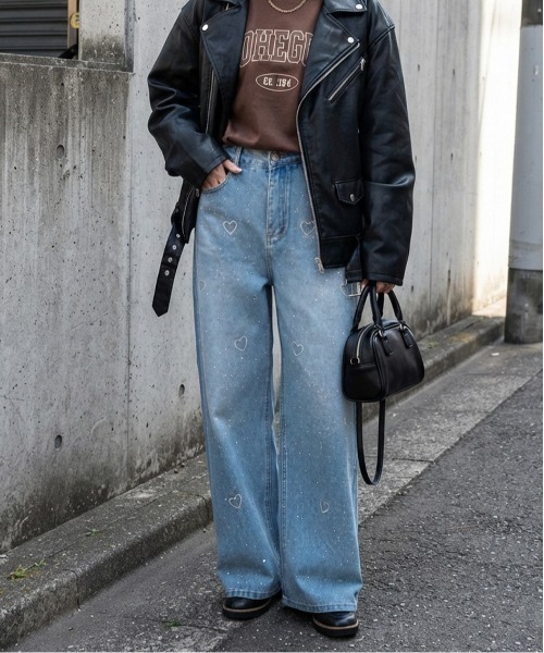 Rejoule(リジュール)の「ハート刺繍×ラインストーン ワイドデニムパンツ(デニムパンツ・レディース・ブルー/グレー・S/M)」の13枚目の写真