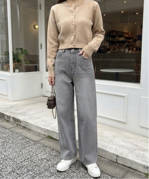 Rejoule(リジュール)の「ハート刺繍×ラインストーン ワイドデニムパンツ(デニムパンツ・レディース・ブルー/グレー・S/M)」の6枚目の写真