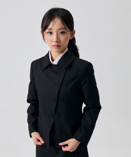 ARI（アリ）の「ODE アシンメトリージャケット / ブラック（テーラードジャケット・レディース・ブラック・FREE）」の2枚目の写真
