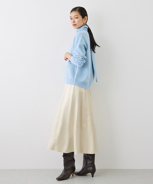ROPE'(ロペ)の「【J'aDoRe・一部店舗限定サイズ】リュクスサテンフレアスカート/イージーケア(スカート・レディース・キャメル/ブラック/キナリ・36/38)」の10枚目の写真