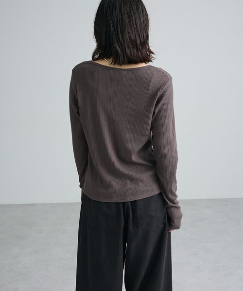 Green Parks(グリーンパークス)の「クルーネックリブ長袖プルオーバー(Tシャツ/カットソー・レディース・ブラック/ホワイト系その他2/チャコールグレー・FREE)」の9枚目の写真