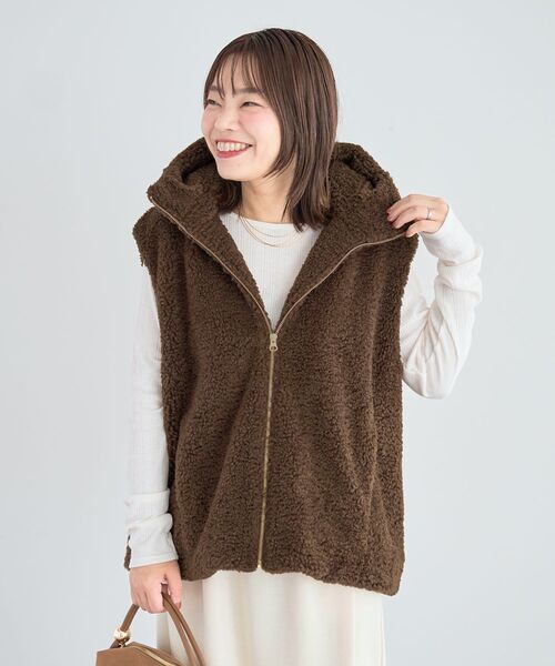 Green Parks(グリーンパークス)の「クルーネックリブ長袖プルオーバー(Tシャツ/カットソー・レディース・ブラック/ホワイト系その他2/チャコールグレー・FREE)」の19枚目の写真