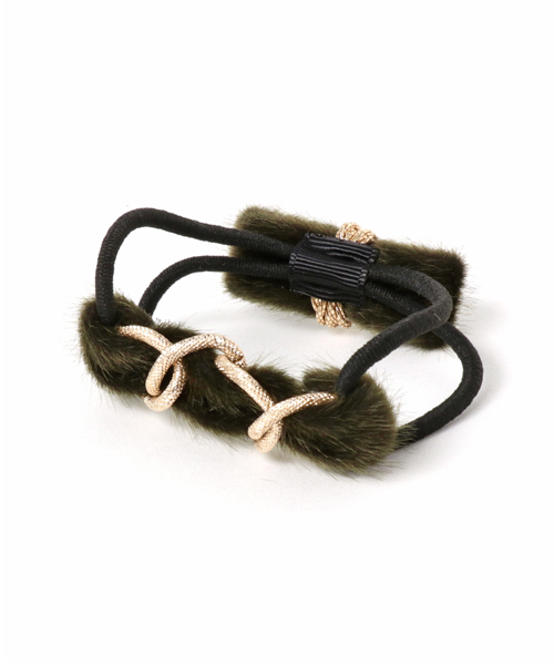 PLAIN CLOTHING（プレーンクロージング）の「フェイクファーWヘアゴム【PLAIN CLOTHING】（ヘアゴム・レディース・ネイビー/カーキ/ピンク/ブラウン/ブラック・FREE）」の9枚目の写真