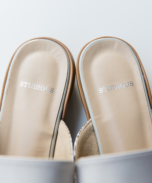 STUDIOUS（ステュディオス）の「ビットフラットバブーシュ（ブーティ・レディース・グレー/ブラック・L/S/M）」の9枚目の写真