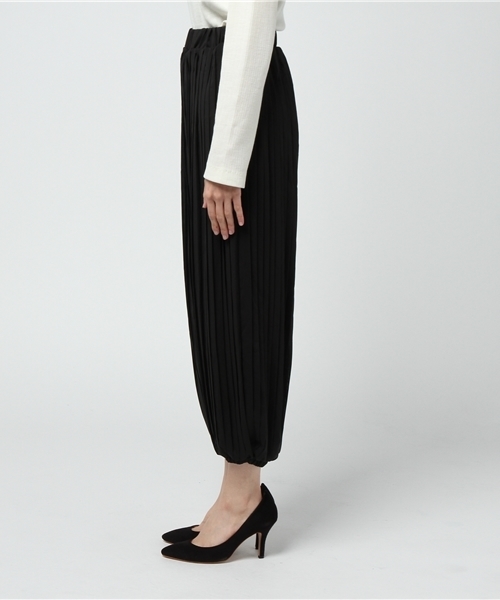 merlot plus(メルロープリュス)の「プリーツパンツ5809(その他パンツ・レディース・ブルー/ブラック/アイボリー・FREE)」の5枚目の写真