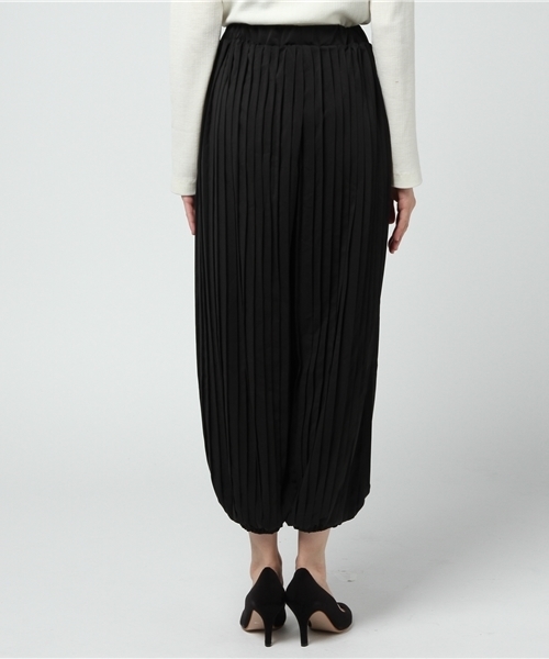merlot plus(メルロープリュス)の「プリーツパンツ5809(その他パンツ・レディース・ブルー/ブラック/アイボリー・FREE)」の6枚目の写真