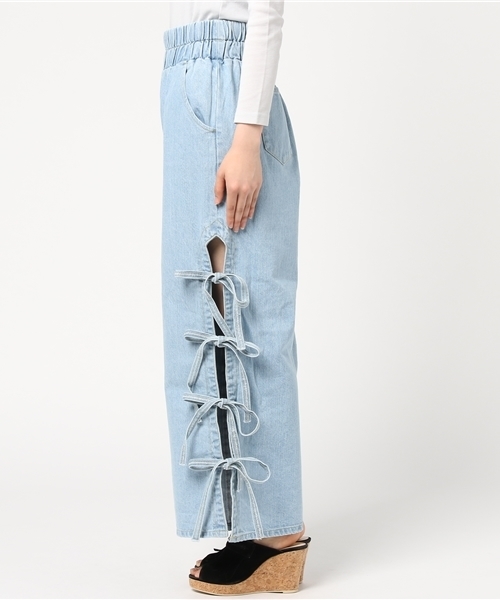 WEGO（ウィゴー）の「WEGO/スリットリボンデニムワイドパンツ（デニムパンツ・レディース・ライトインディゴブルー/インディゴブルー・FREE）」の14枚目の写真