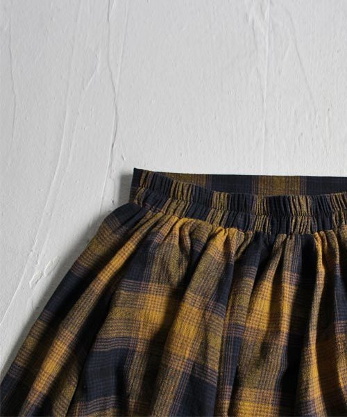 antiqua（アンティカ）の「チェックコクーンスカート（スカート・レディース・ブラウン系その他・FREE）」の6枚目の写真