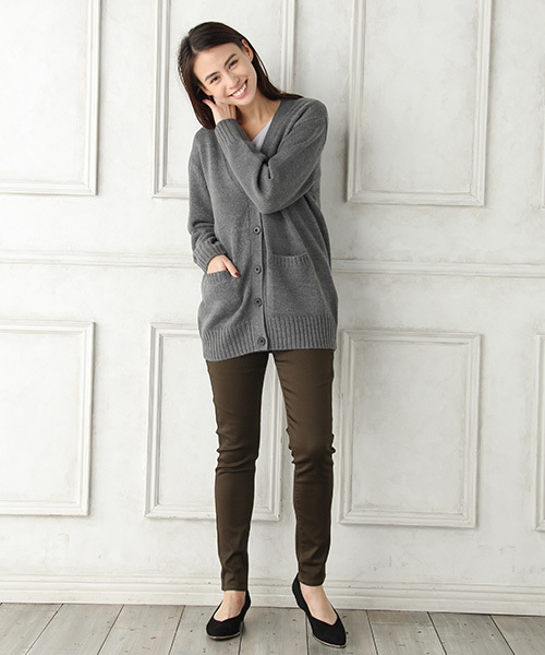 Honeys（ハニーズ）の「【お家で洗える】Ｖネックカーディガン（カーディガン/ボレロ・レディース・ブラック/ベージュ/ネイビー/チャコール/杢グレー・L/LL/M/S）」の12枚目の写真