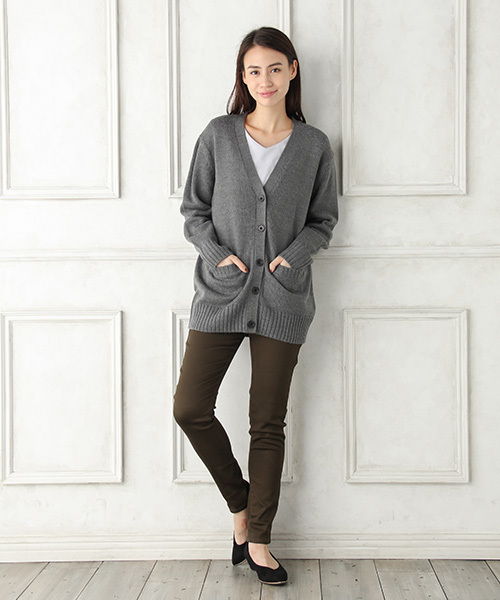 Honeys（ハニーズ）の「【お家で洗える】Ｖネックカーディガン（カーディガン/ボレロ・レディース・ブラック/ベージュ/ネイビー/チャコール/杢グレー・L/LL/M/S）」の14枚目の写真