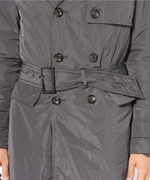 BRILLA per il gusto(ブリッラペルイルグースト)の「PAOLO PECORA / ナイロントレンチコート(トレンチコート・メンズ・ブラック系その他/ベージュ・46/48/50)」の9枚目の写真