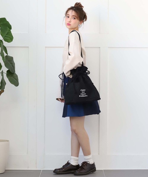 one after another NICE CLAUP（ワンアフターアナザーナイスクラップ）の「ロゴ入り巾着バッグ（ショルダーバッグ・レディース・オフホワイト/ブラック/アイボリー/パープル・FREE）」の20枚目の写真