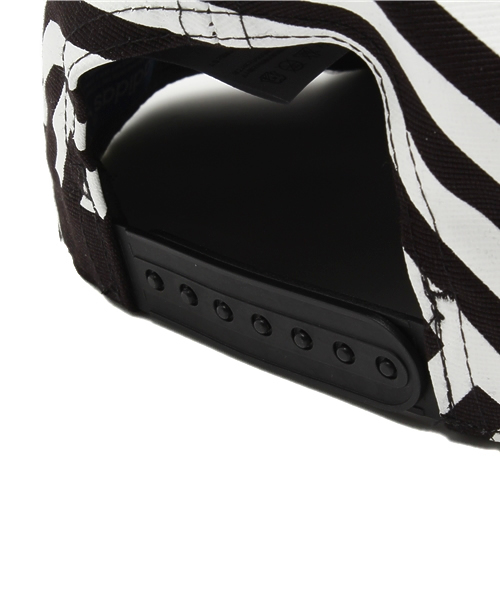 adidas Originals(アディダスオリジナルス)の「アディダス オリジナルス ムトンボ adidas EF MUTOMBO CAP(キャップ・メンズ・ブラック・ONE SIZE)」の5枚目の写真