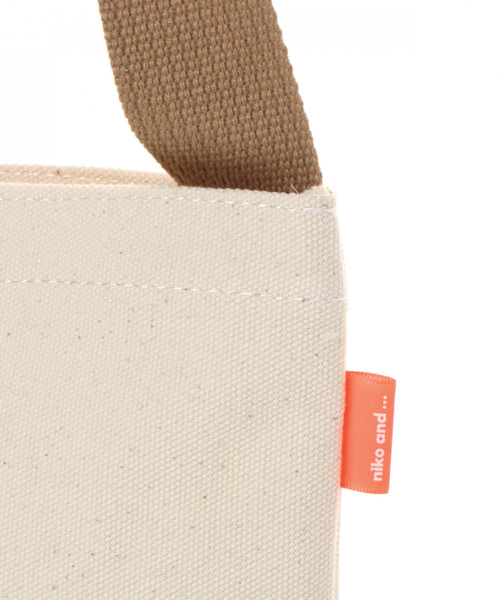 niko and...（ニコアンド）の「オリジナルニコロゴトート/サコッシュ（ショルダーバッグ・レディース・ホワイト/ブルー/ブラック・0）」の11枚目の写真