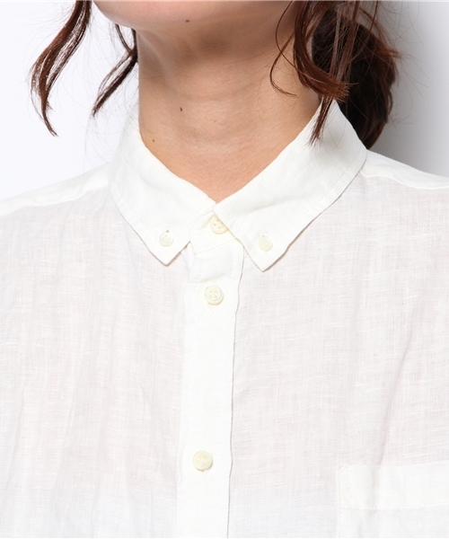 BEARDSLEY（ビアズリー）の「リネンシャンブレーシャツ（シャツ/ブラウス・レディース・オフホワイト/サックスブルー・FREE）」の5枚目の写真