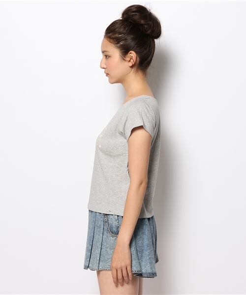 Chico（チコ）の「AMOUR刺繍T（Tシャツ/カットソー・レディース・ホワイト/グレー/ネイビー・FREE）」の5枚目の写真