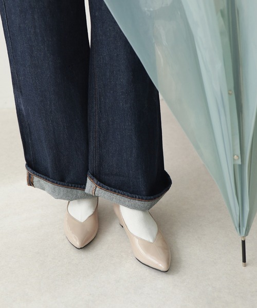 SESTO（セスト）の「生活防水。晴雨兼用Vカットローヒールポインテッドトゥパンプス（レインシューズ・レディース・ホワイト/ブラック/ブラック系その他/ベージュ系その他/グレイッシュベージュ・22.5cm/23.5cm/24.5cm/25.5cm/23.0cm/24.0cm/22.0cm）」の18枚目の写真
