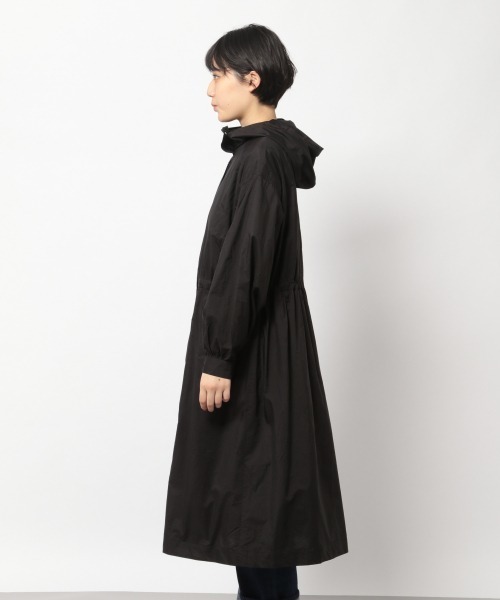 PAGEBOY（ページボーイ）の「ロングフーデッドコート（ダウンジャケット/コート・レディース・ブラック/グレイッシュベージュ・FREE）」の6枚目の写真