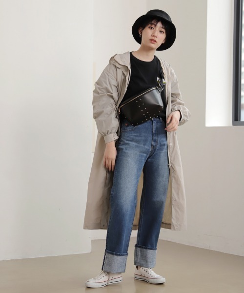 PAGEBOY（ページボーイ）の「ロングフーデッドコート（ダウンジャケット/コート・レディース・ブラック/グレイッシュベージュ・FREE）」の4枚目の写真