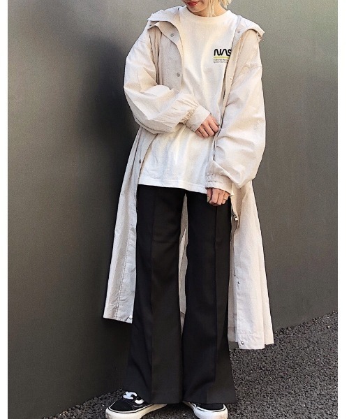 PAGEBOY（ページボーイ）の「ロングフーデッドコート（ダウンジャケット/コート・レディース・ブラック/グレイッシュベージュ・FREE）」の16枚目の写真