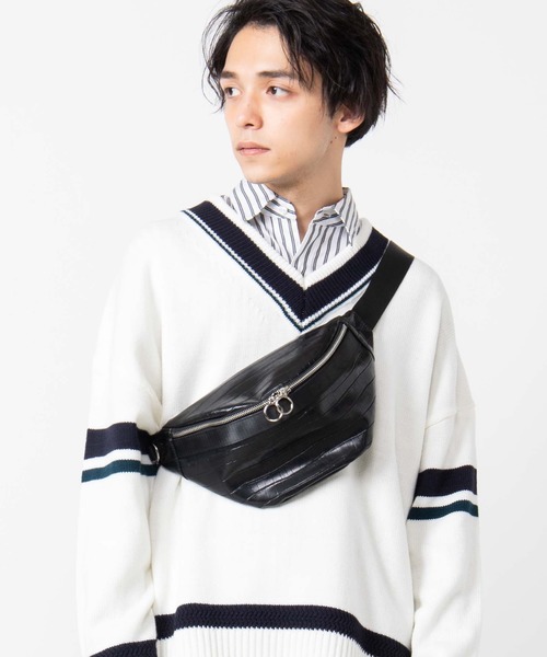 WEGO(ウィゴー)の「WEGO/リングポイントフェイクレザーウエストバッグ(ボディバッグ/ウエストポーチ・メンズ・ホワイト/ブラック/その他1/その他2/ライトパープル/ブラック系その他/ベージュ系その他・FREE)」の8枚目の写真