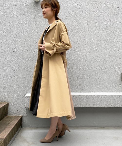 PICCIN(ピッチン)の「バックチュールドレスコート(トレンチコート・レディース・ブラック/ベージュ/キャメル・M)」の13枚目の写真