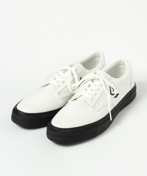 CONVERSE SKATEBOARDING(コンバーススケートボーディング)の「【CONVERSE(コンバース)】ブレイクスター2(スニーカー・メンズ・ホワイト/ブラック・SMALL/LARGE/MEDIUM)」の2枚目の写真