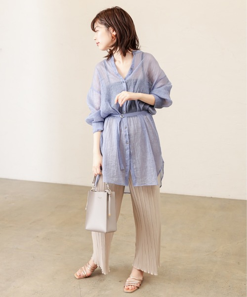 natural couture（ナチュラルクチュール）の「バンドカラーキラッとシアーシャツ（シャツ/ブラウス・レディース・ホワイト/ブルー/モカ/レンガ・FREE）」の18枚目の写真