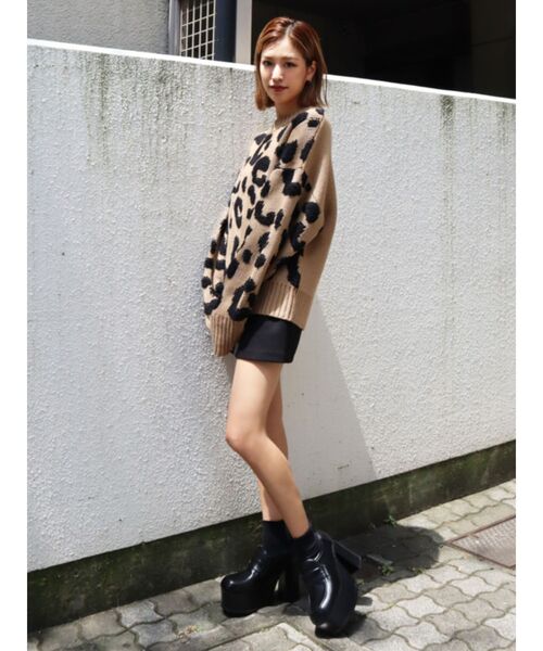 EMODA（エモダ）の「レオパターンニットトップ（ニット/セーター・レディース・ホワイト/ブラック/ベージュ・FREE）」の5枚目の写真