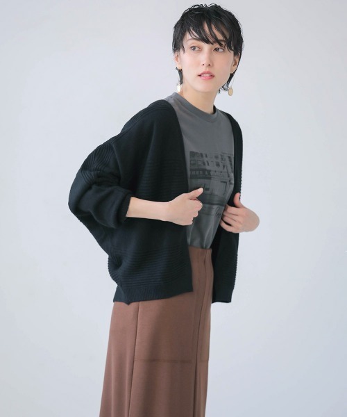 Bou Jeloud（ブージュルード）の「ドルマンマシュマロカーディガン（カーディガン/ボレロ・レディース・ブラック/オフホワイト/ブルー・FREE）」の17枚目の写真