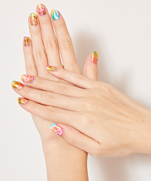 チャイハネ（チャイハネ）の「【チャイハネ】ETHNIC ネイルシール DECO tte Nail（デコッテネイル）ラメ入り（ネイルシール/ネイルチップ・レディース・その他/ゴールド/グリーン/その他1/その他2/その他3/その他4/その他5/その他6/カラフル/ブラック×ブラック/その他7/ブルー/クリア/その他8/ゴールド系その他/マルチ/ブルー系その他/その他15/その他20/ターコイズブルー/その他21/その他22/その他11/レインボー/その他10/その他13/その他12/その他9/その他23/その他24/その他25/その他26/その他27/その他28/D/C/B/A/E/F/G/H/I/J・FREE）」の12枚目の写真