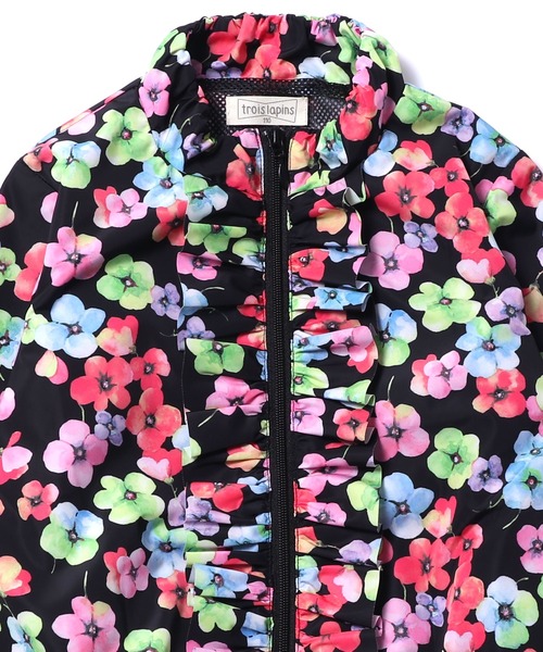 trois lapins kp（トロワラパンケーピー）の「ポリエステルタフタジャケット(140-160cm)（ナイロンジャケット・キッズ・ラベンダー/ブラック・140cm/150cm/160cm）」の3枚目の写真