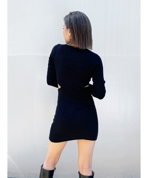 ENVYM（アンビー）の「デコルテカッティングＫｎｉｔ ＯＰ（ワンピース・レディース・ブラック/カーキ/ベージュ/グレー・FREE）」の8枚目の写真