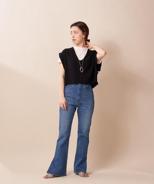 SHENERY（シーナリー）の「片畦ショートニットベスト（ニット/セーター・レディース・ブラウン/オフホワイト/ブラック・FREE）」の16枚目の写真