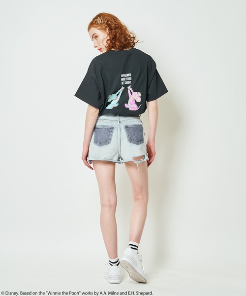 4GEEKS BY SPIRALGIRL（フォーギークスバイスパイラルガール）の「【Disney/ディズニー/くまのプーさん/ズオウ/ヒイタチ】Tシャツ（Tシャツ/カットソー・レディース・ブラック/オフホワイト・FREE）」の3枚目の写真