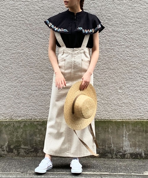 mikke(ミッケ)の「< 毎日を彩る > お花と花瓶の刺繍 ケープ風ビックカラーノースリブラウス(シャツ/ブラウス・レディース・ブラック/オフホワイト・FREE)」の18枚目の写真