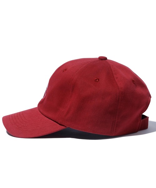 XLARGE（エクストララージ）の「SLANTED OG 6PANEL CAP（キャップ・メンズ・ブラック/バーガンディー/ネイビー/ベージュ・ONE SIZE）」の8枚目の写真