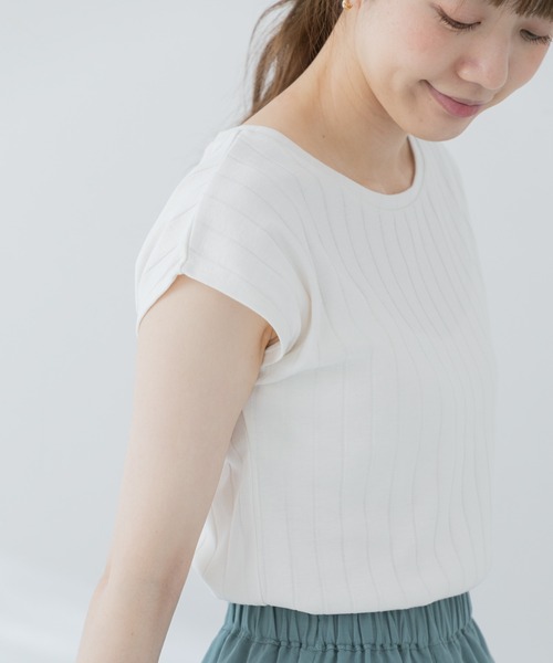 URBAN RESEARCH Sonny Label(アーバンリサーチサニーレーベル)の「汗ジミ防止UVフレンチTシャツ(Tシャツ/カットソー・レディース・オフホワイト/ブルー/ベージュ系その他/チャコールグレー・FREE)」の17枚目の写真